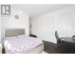 4 Byng Avenue, Toronto, ON M9W2M9 Photo 27