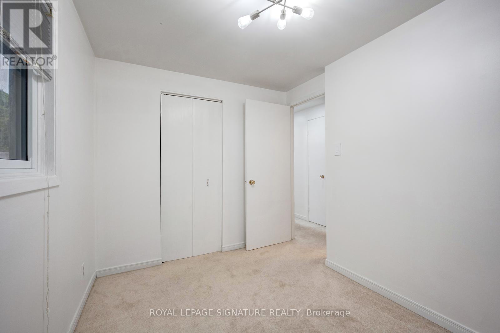 77 MCCRANEY STREET W - 21