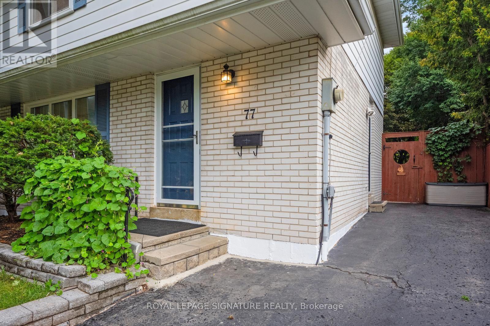 77 MCCRANEY STREET W - 3