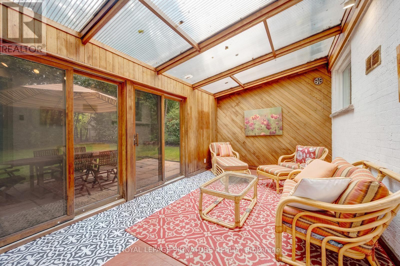77 MCCRANEY STREET W - Image 30