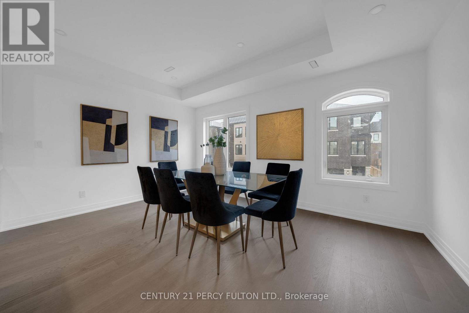 #8 6636 CLOCK COURT - 18