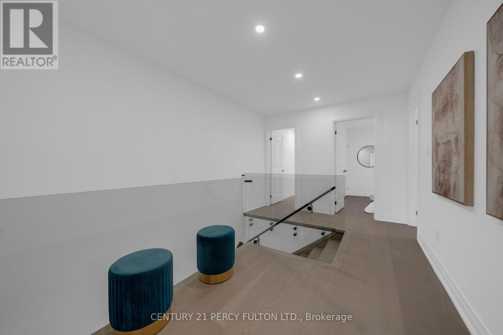 #8 6636 CLOCK COURT - 20