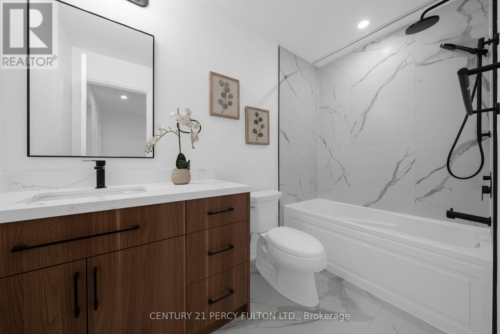 #8 6636 CLOCK COURT - 21