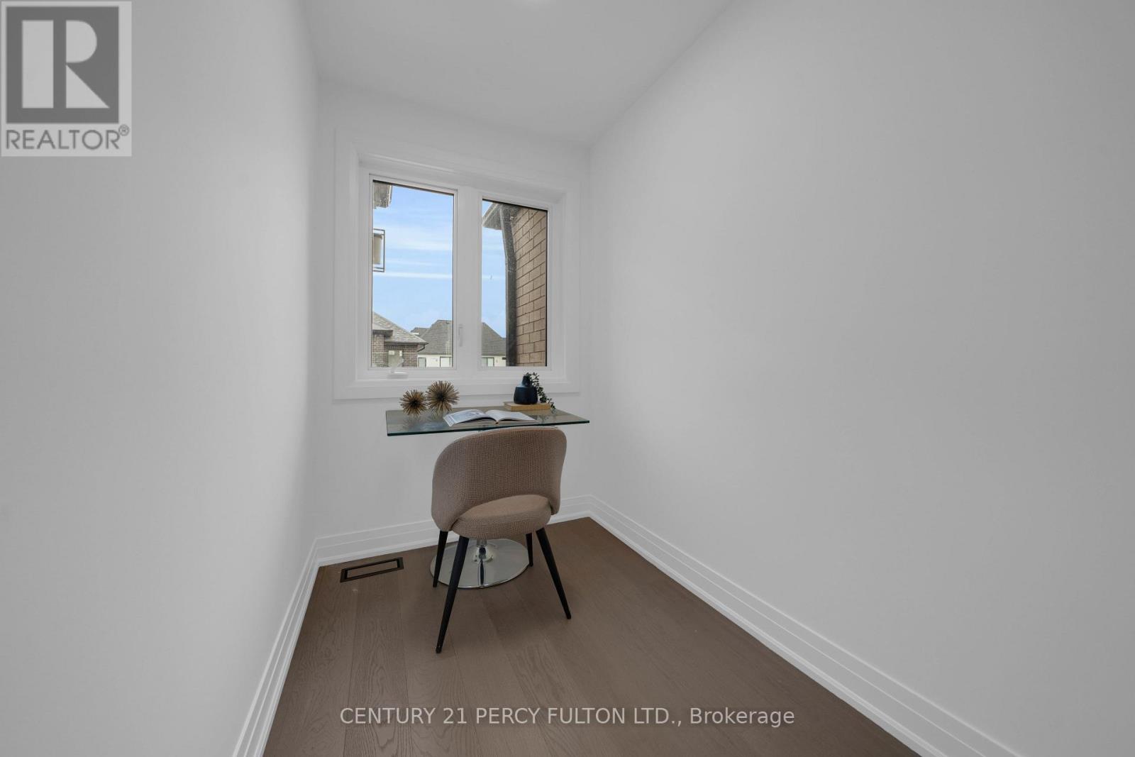 #8 6636 CLOCK COURT - 23
