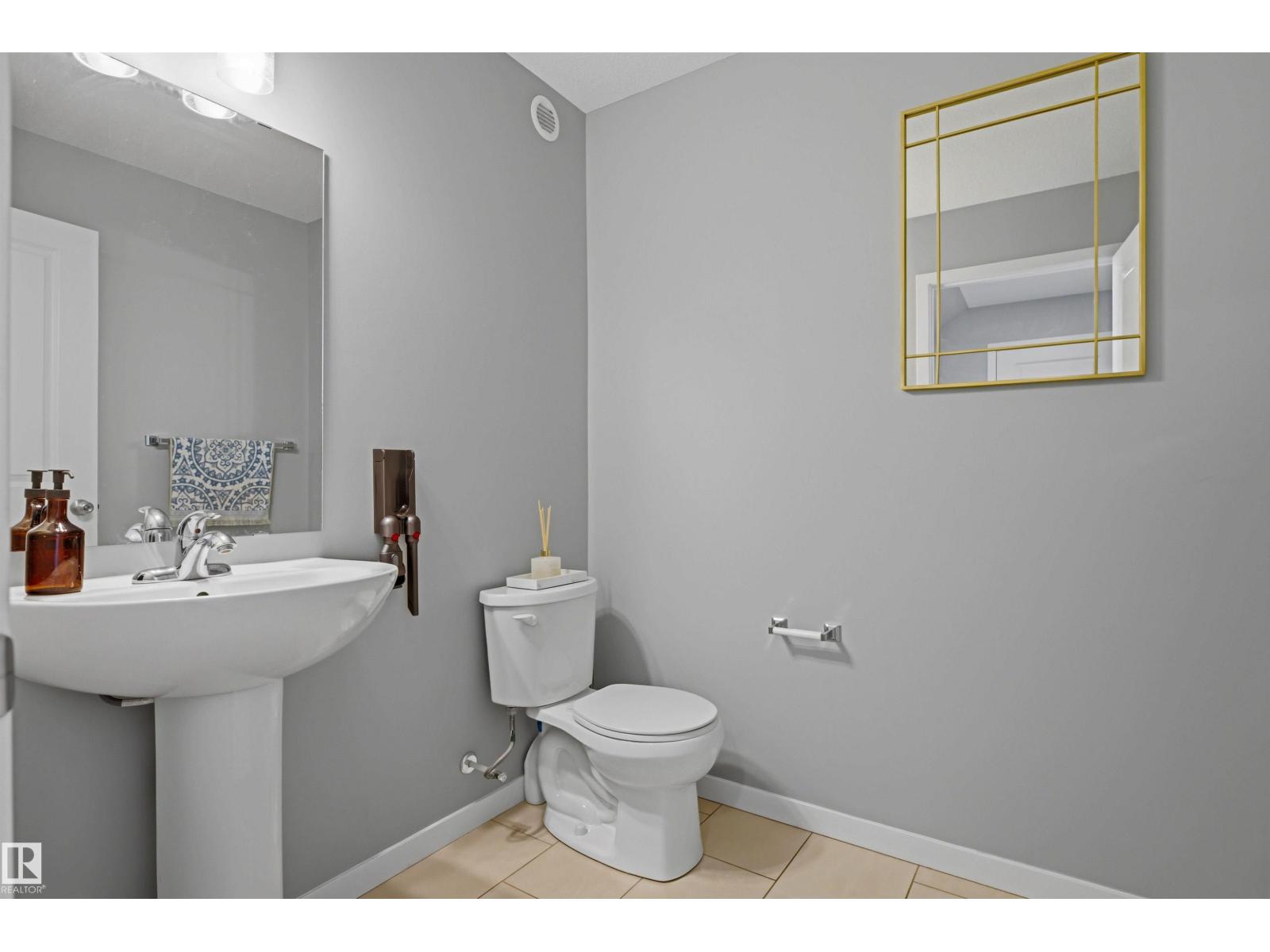 2119 PRICE LANDING SW - 24
