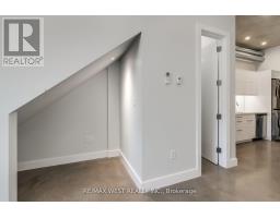 1 - 1745 Keele Street, Toronto, ON M6M3W9 Photo 9