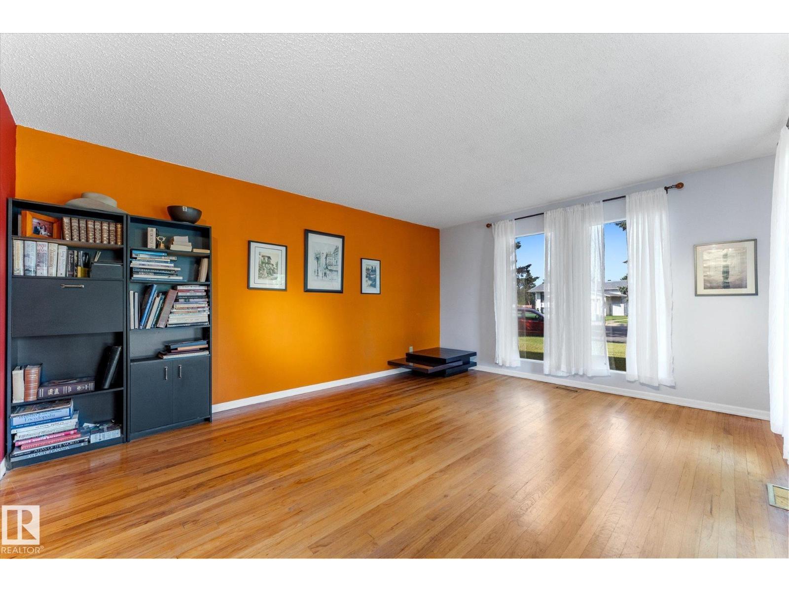 1036 82 Street NW - Photo 16