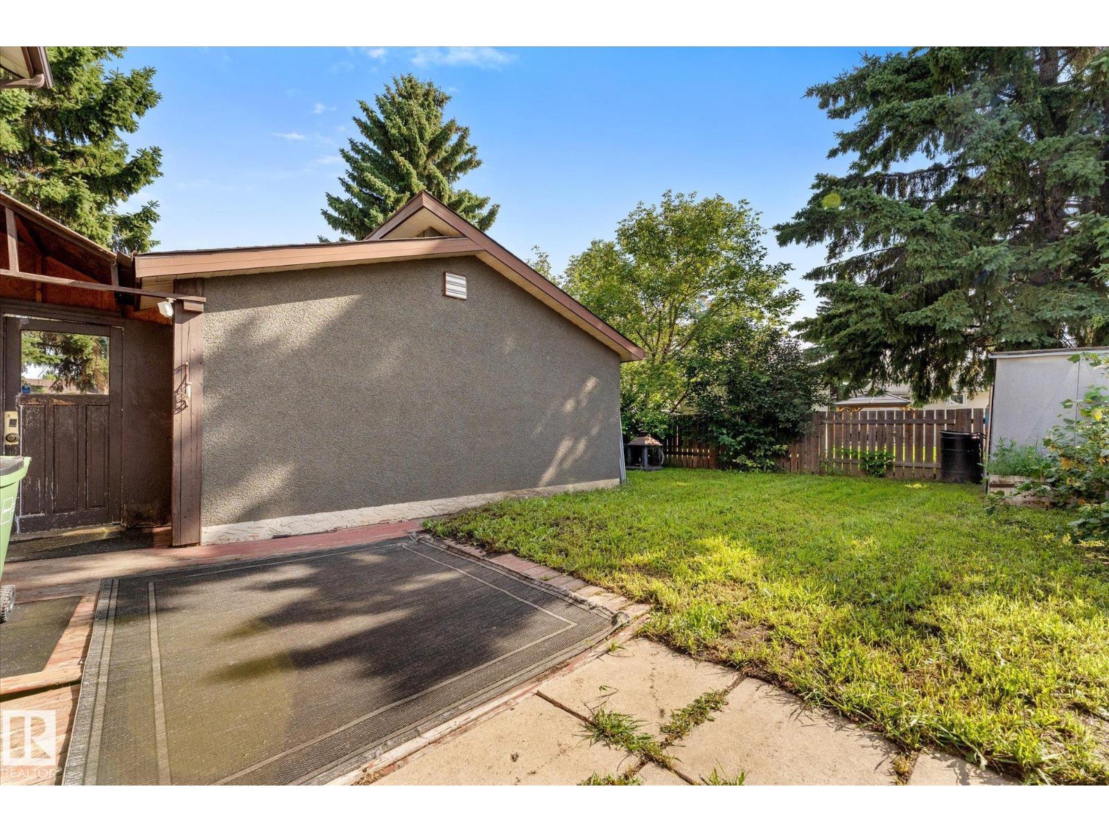 1036 82 Street NW - Photo 42