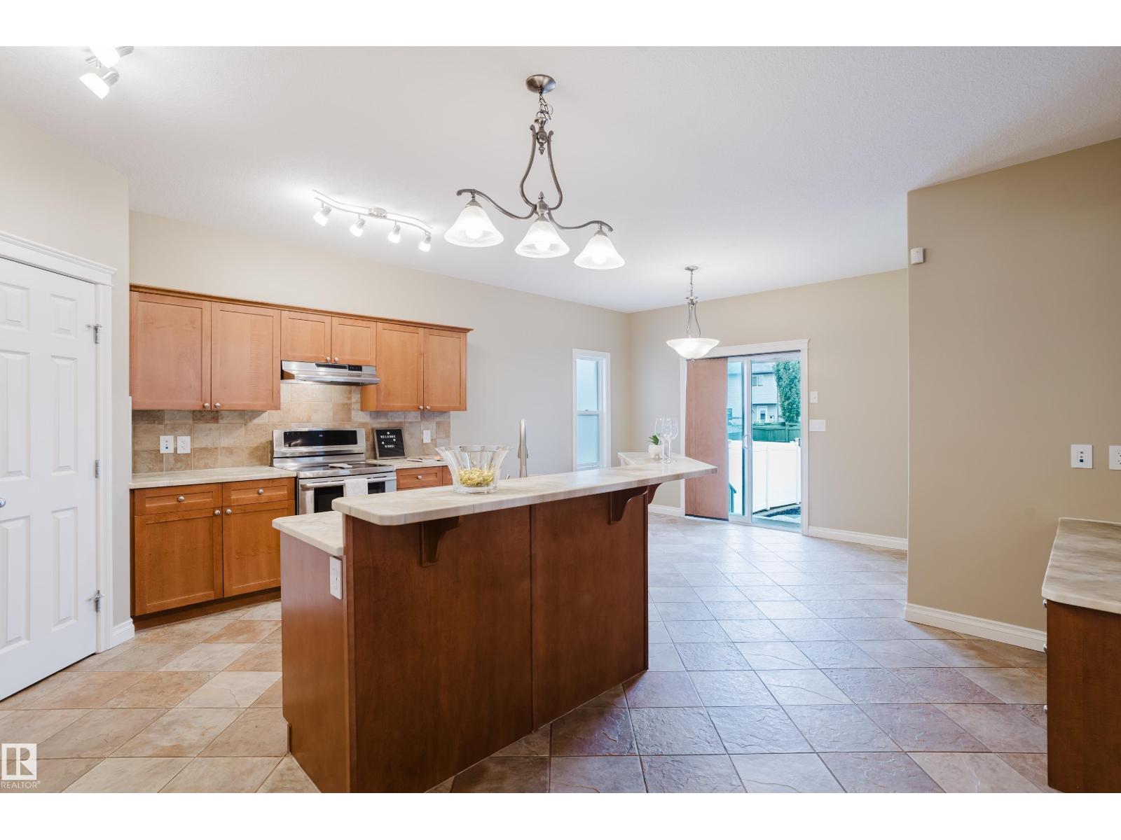 652 CRIMSON DR - 16