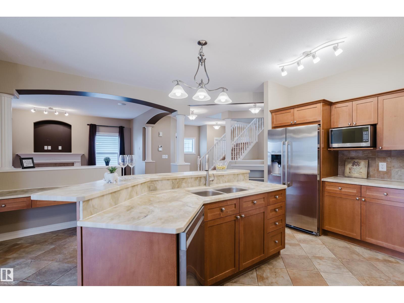 652 CRIMSON Drive - Photo 23