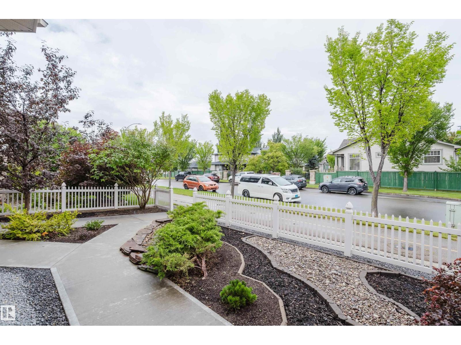 652 CRIMSON DR - Image 57