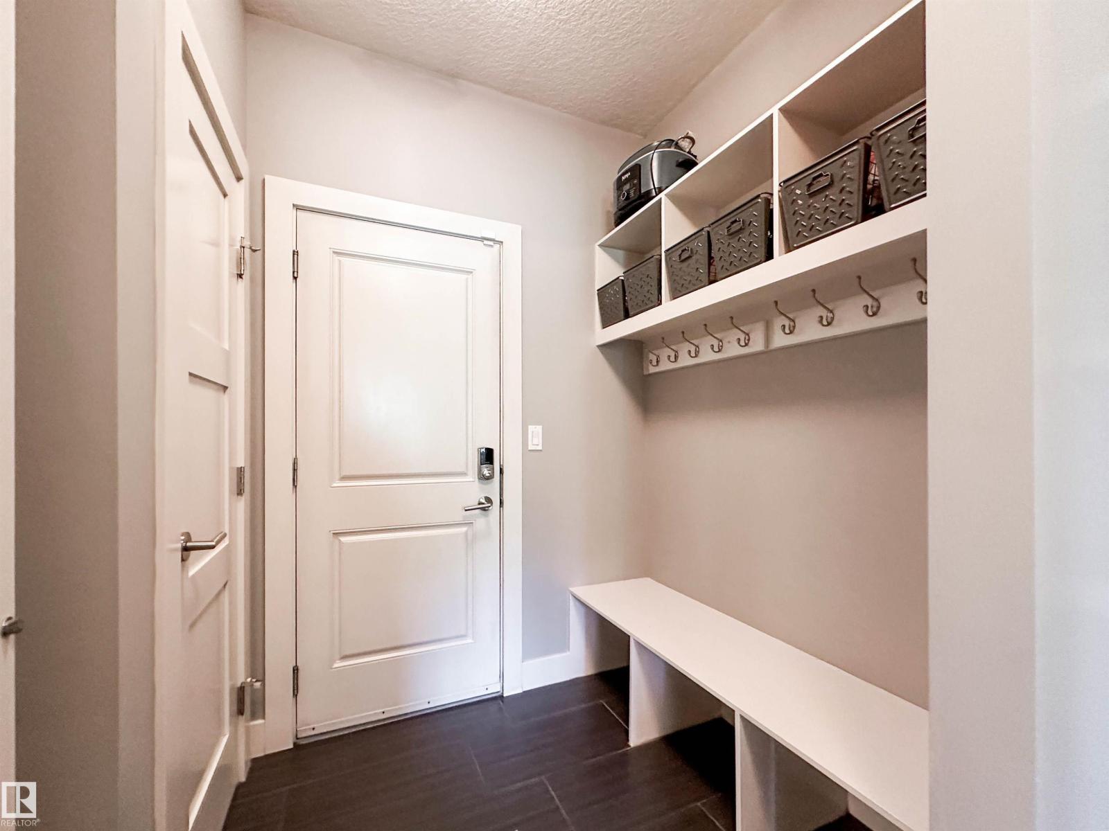 54 KENSINGTON Close - Photo 27