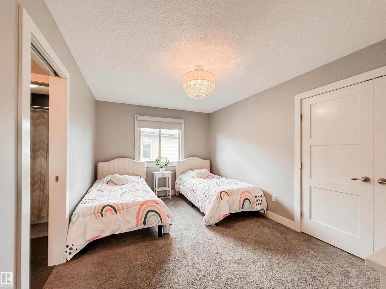54 KENSINGTON Close - Photo 45