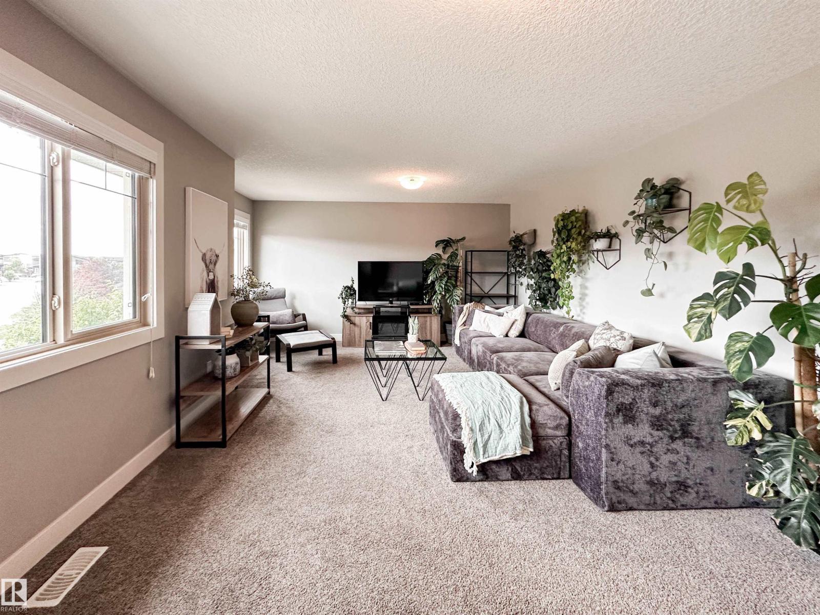 54 KENSINGTON CL - Image 55