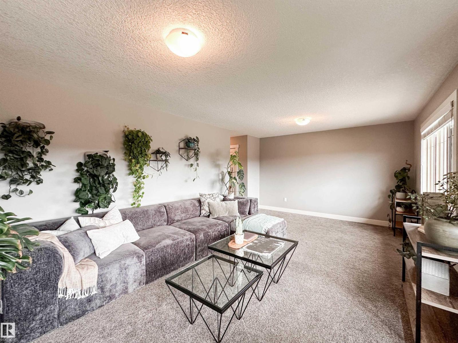 54 KENSINGTON CL - Image 58