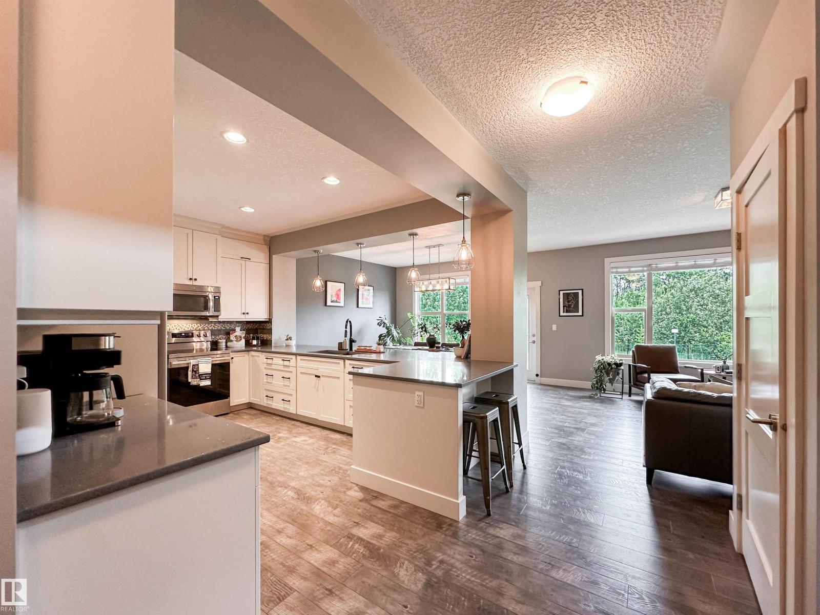54 KENSINGTON Close - Photo 8