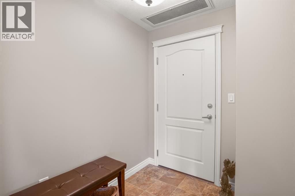 #226 6 Michener Boulevard - 2