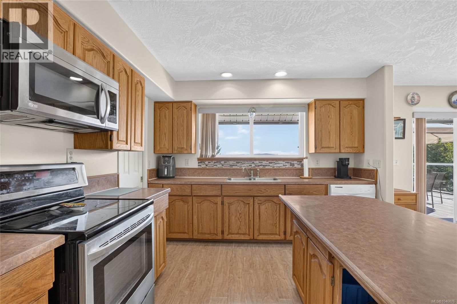 510 McKay Rd - 18