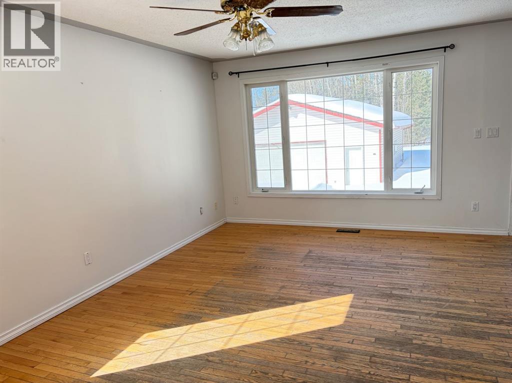 83 Aspen Crescent - Photo 6