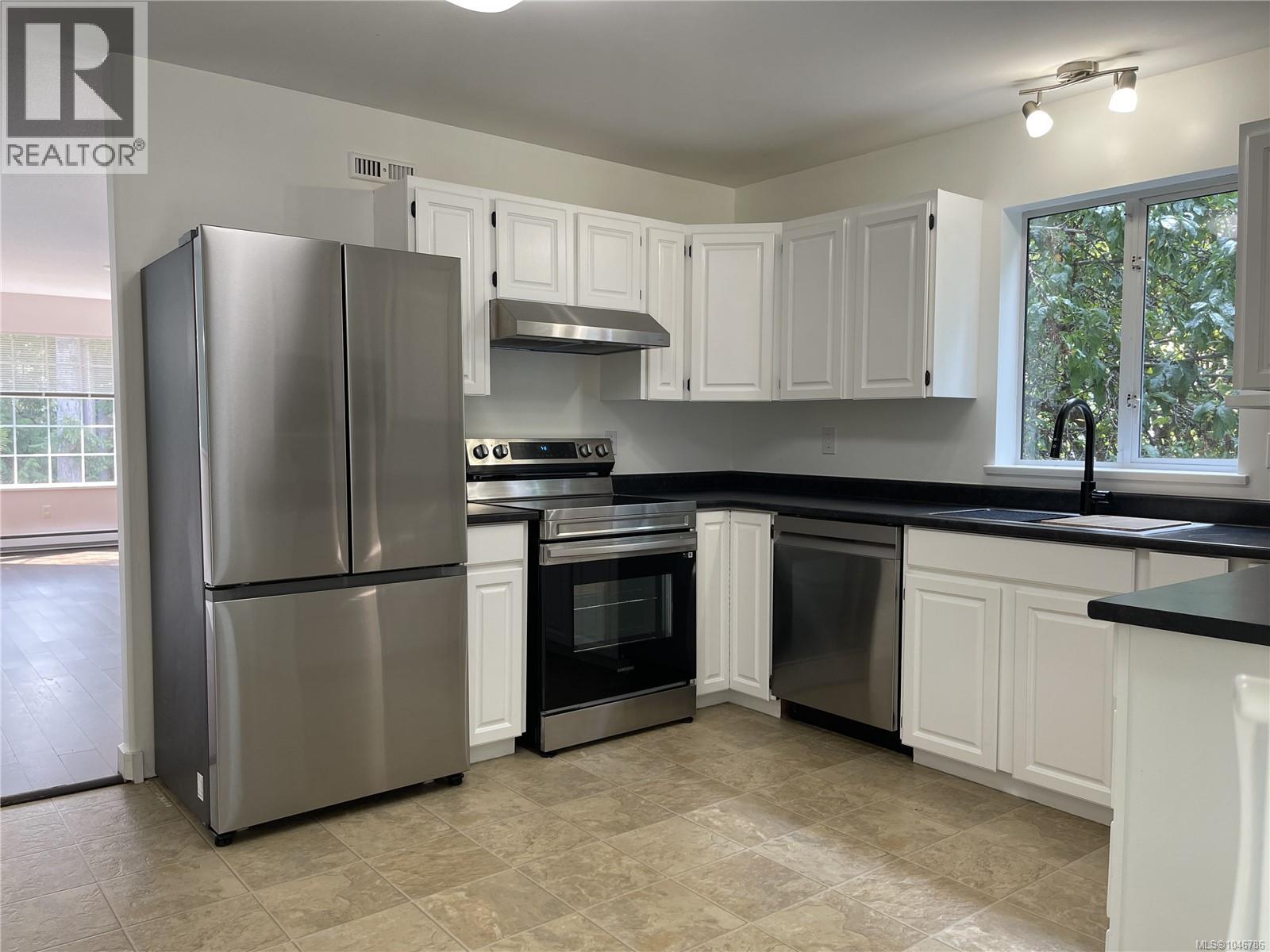1333 Carmel Pl - Image 7