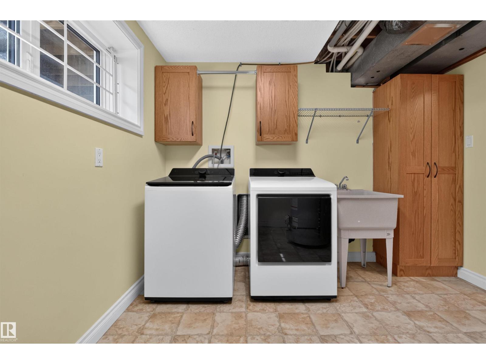 1311 85 Street NW - Photo 20