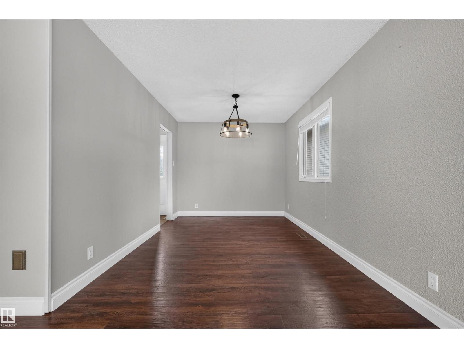 1311 85 Street NW - Photo 7