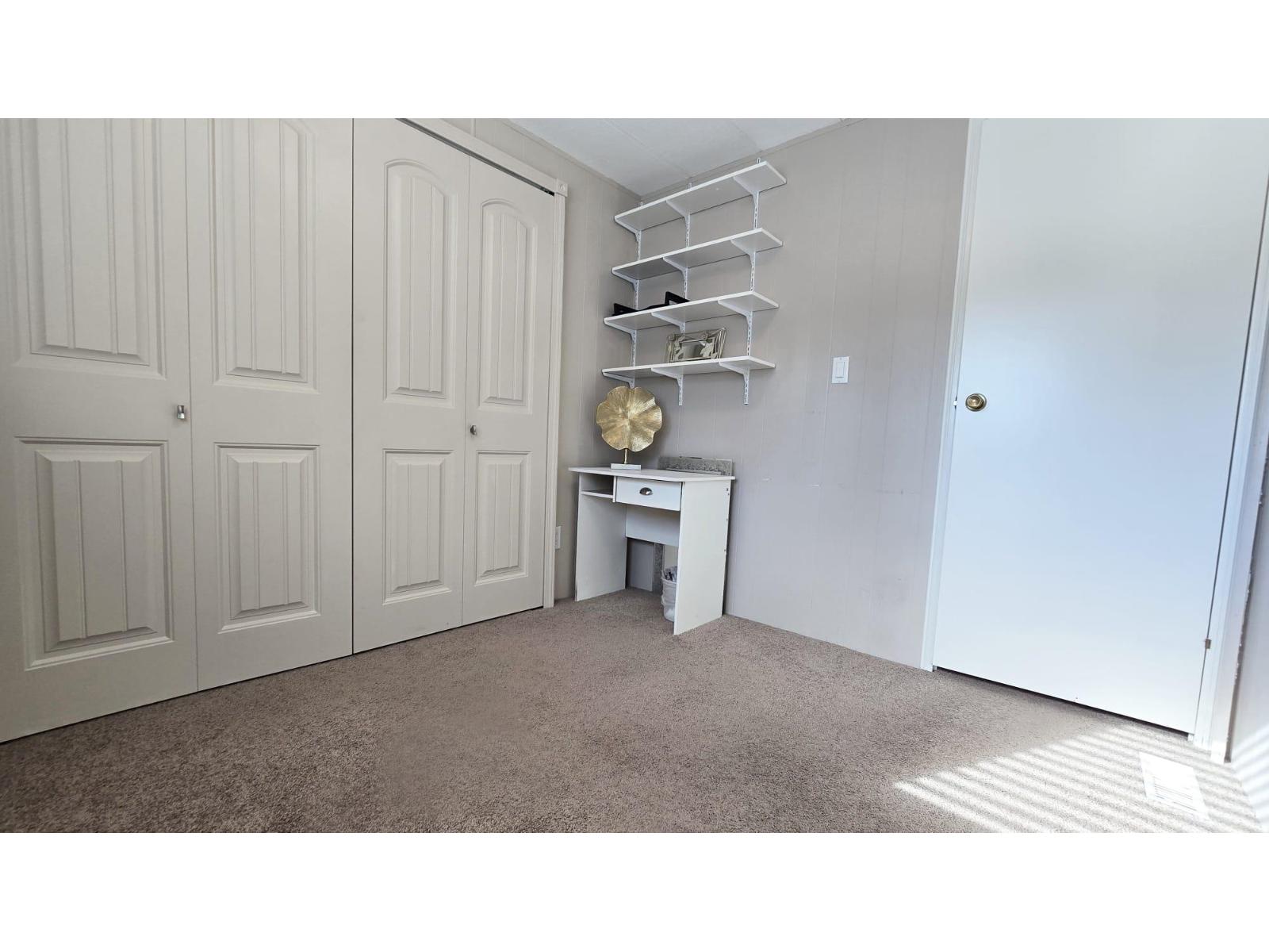 15851 SUFFOLK ROAD, Surrey