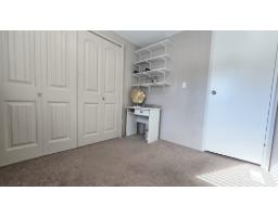 15851 Suffolk Road, Surrey, BC V4A5L3 Photo 12