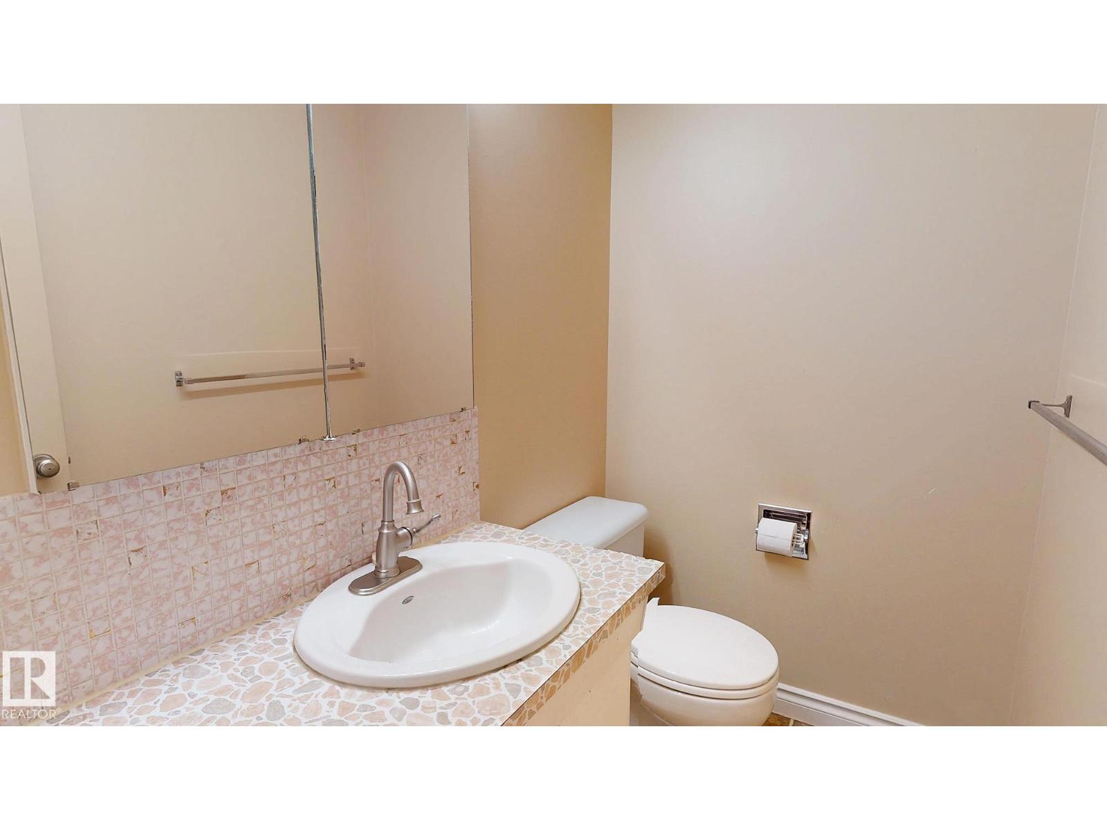 11031 152 ST NW - Image 15