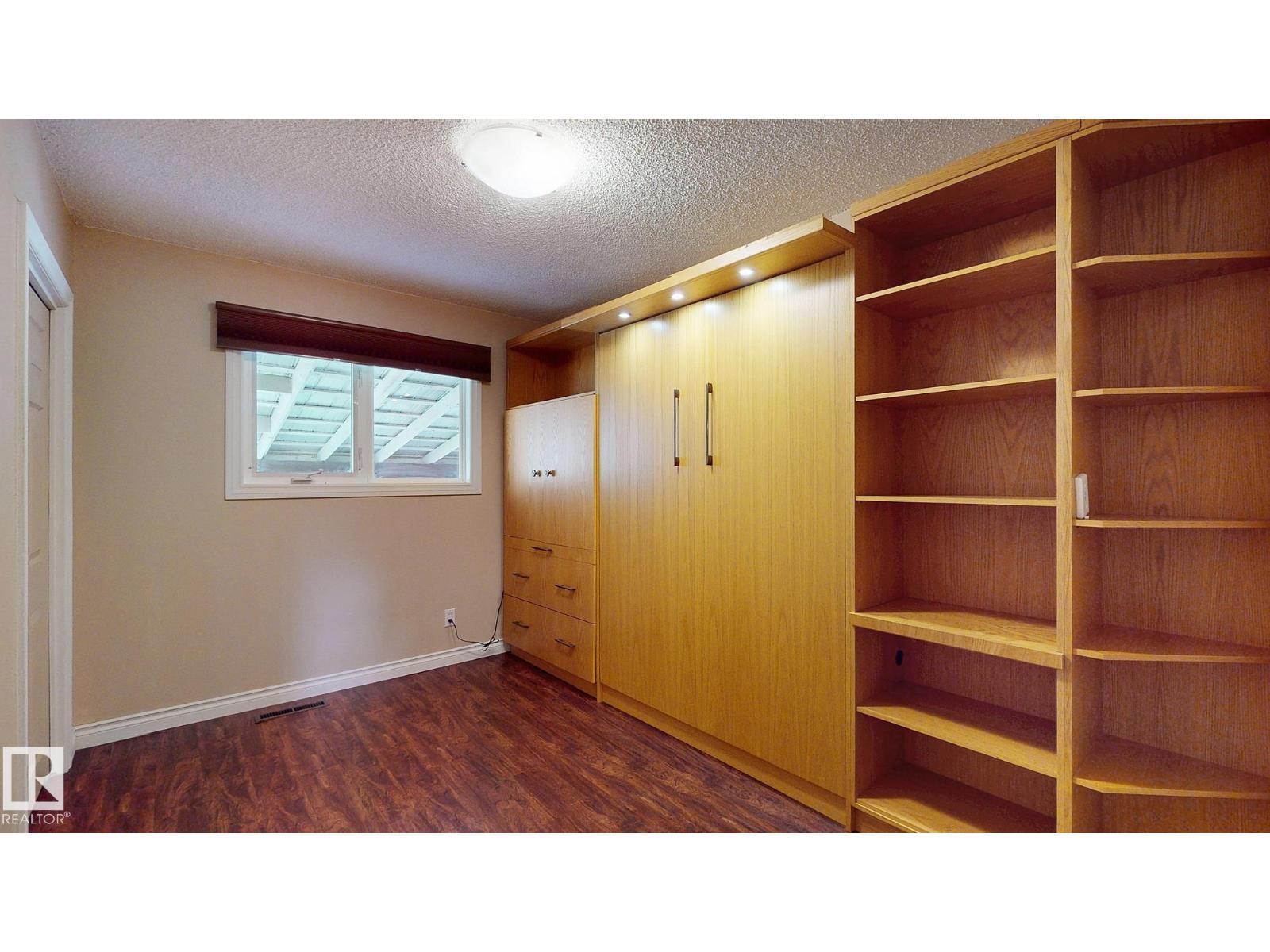 11031 152 ST NW - Image 18
