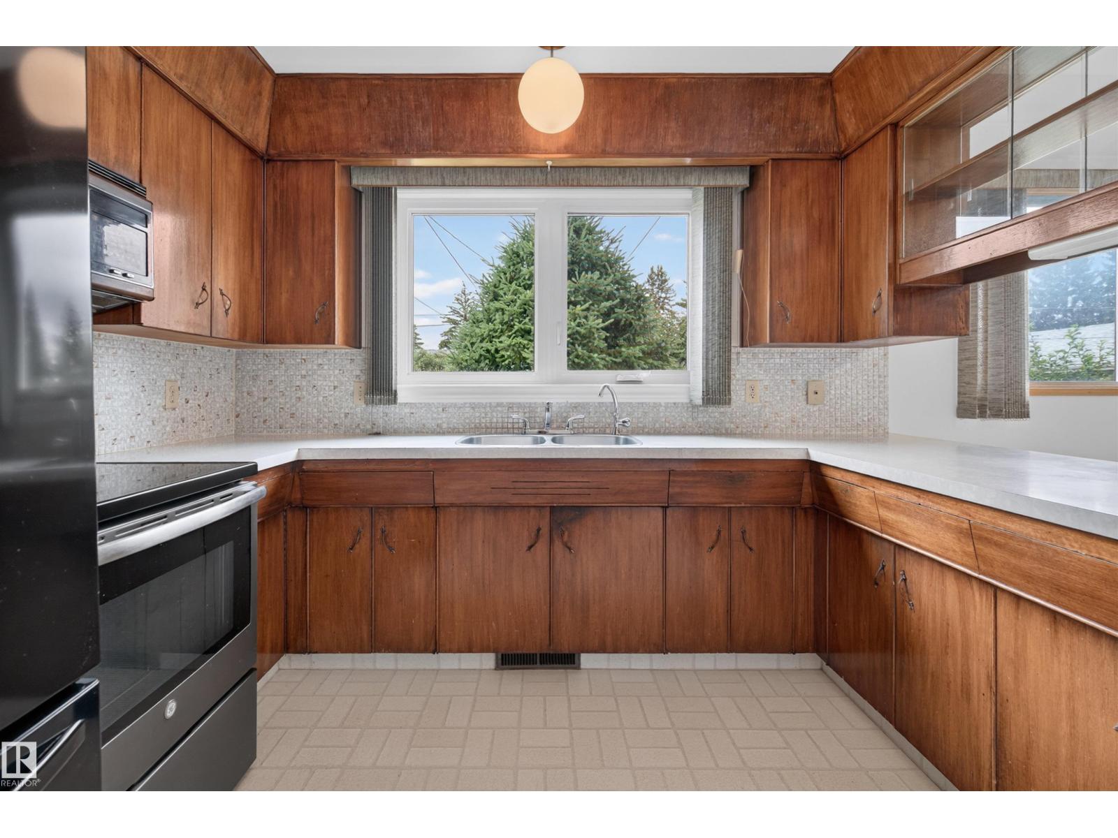 4132 113 ST NW - Image 16