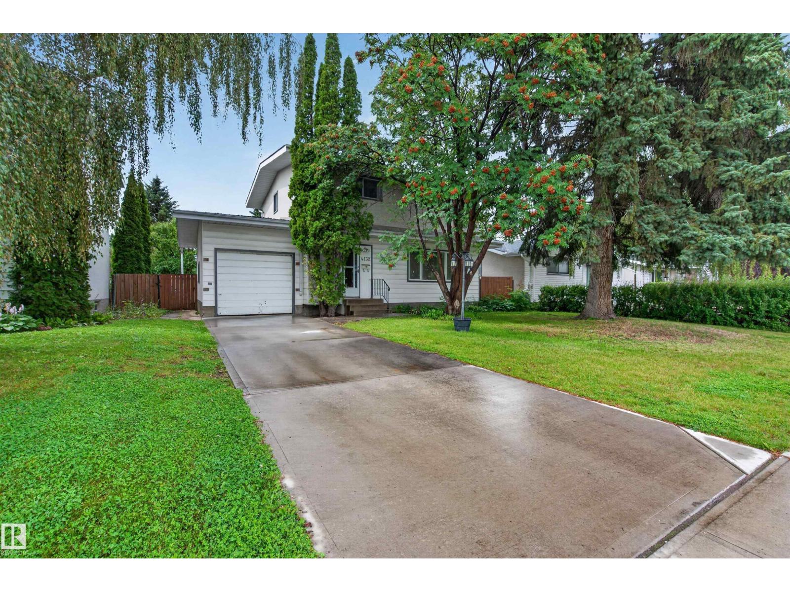 4132 113 ST NW - 2