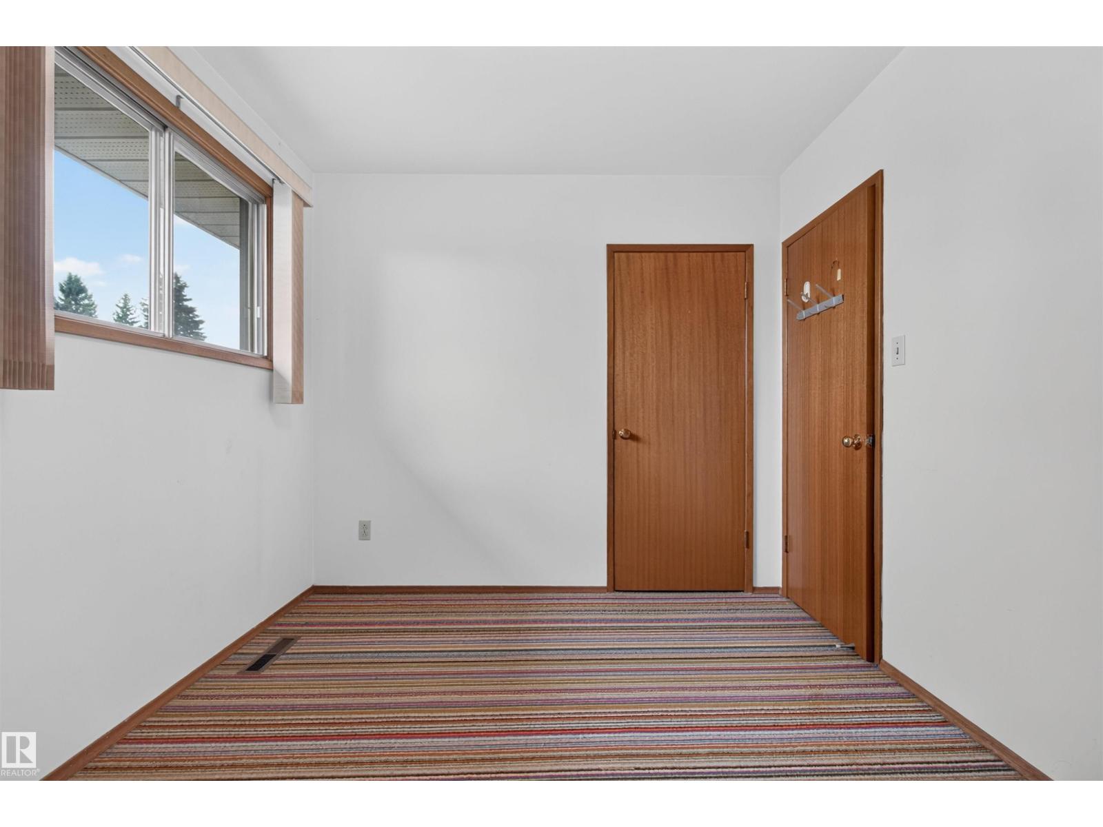 4132 113 ST NW - 28