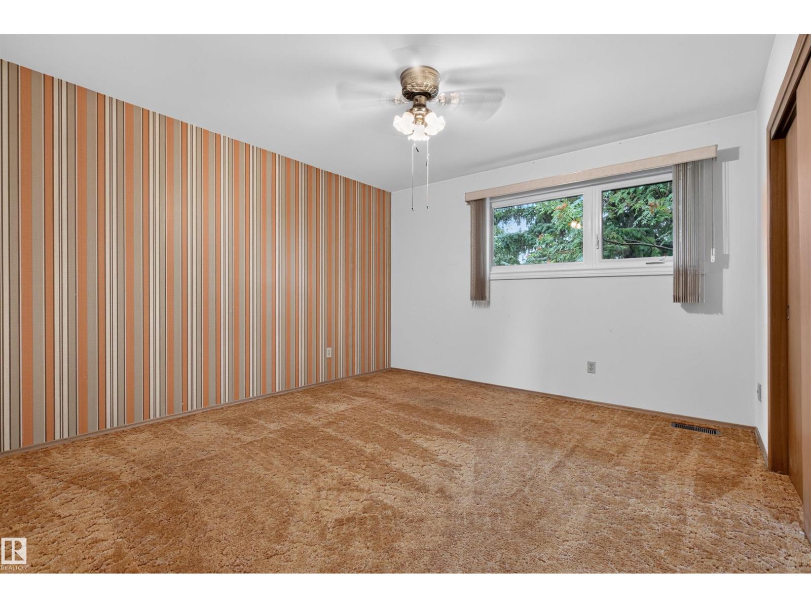4132 113 ST NW - 30