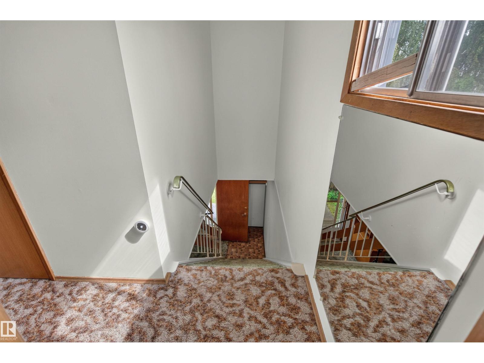 4132 113 ST NW - 38