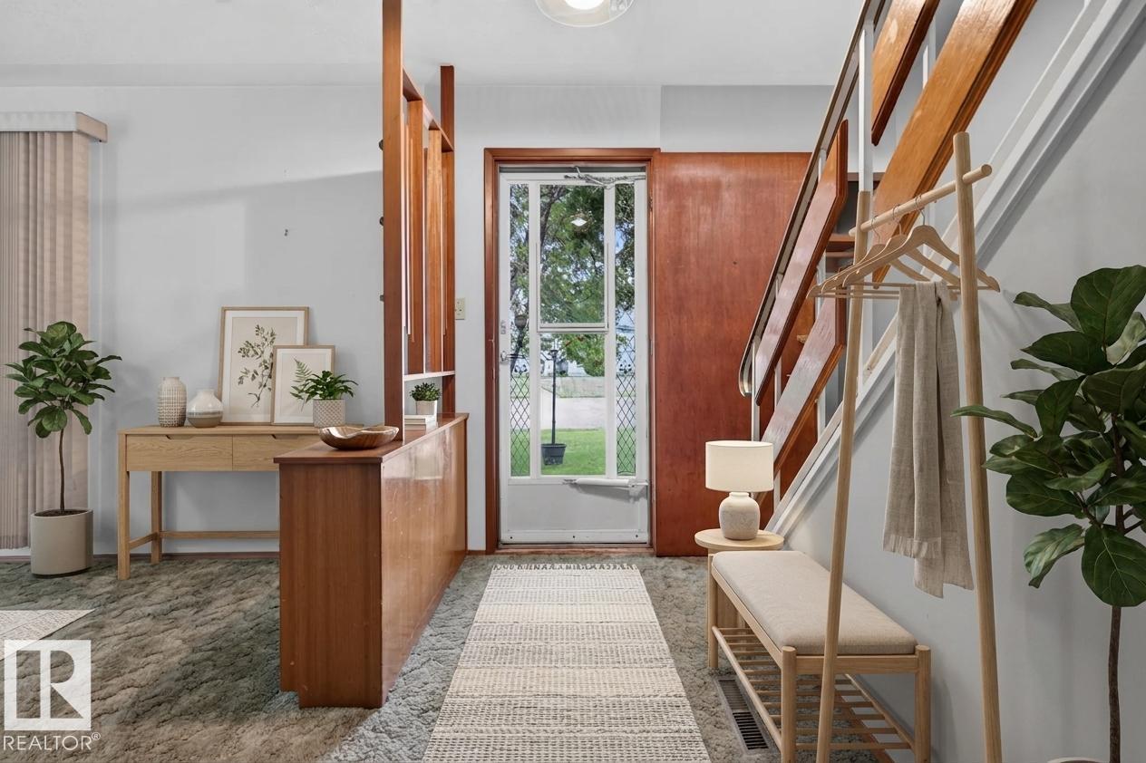 4132 113 ST NW - 4