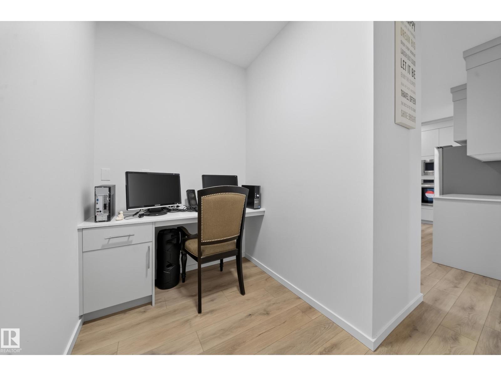 7011 177 Avenue NW - Photo 18