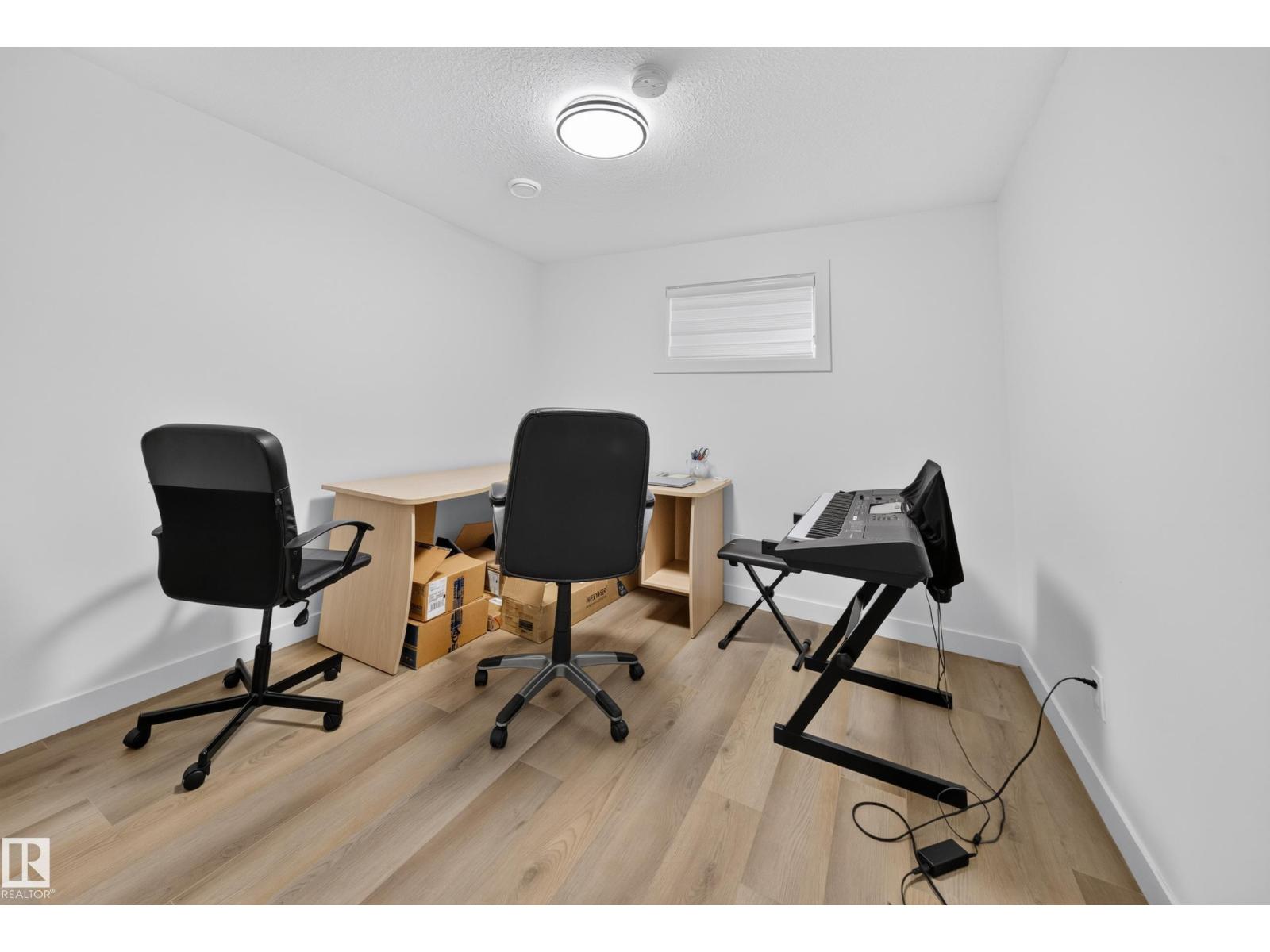 7011 177 AV NW - Image 56