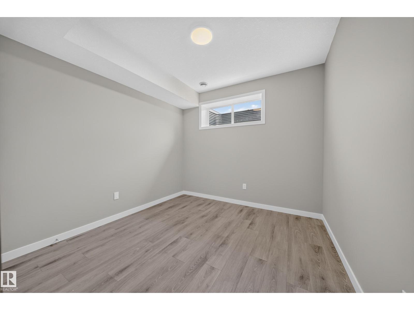 7011 177 AV NW - 62