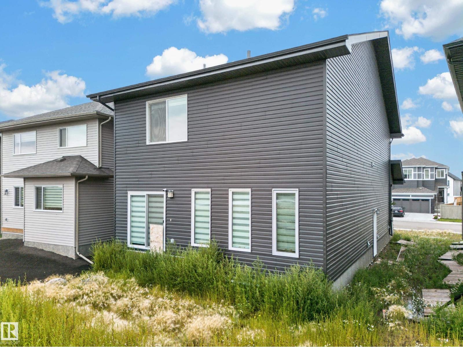 7011 177 AV NW - 67