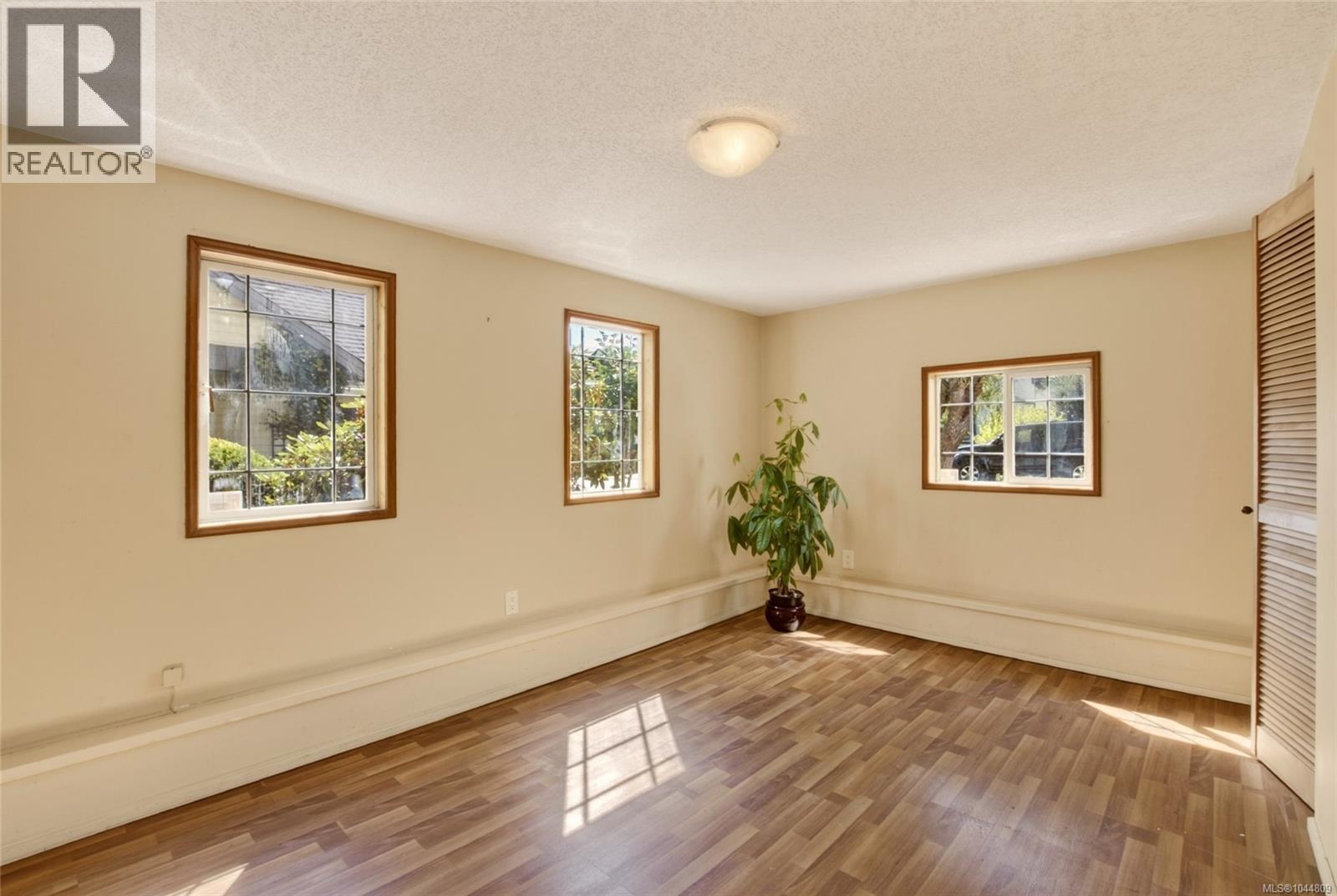 #3 6304 Lane Rd - 36