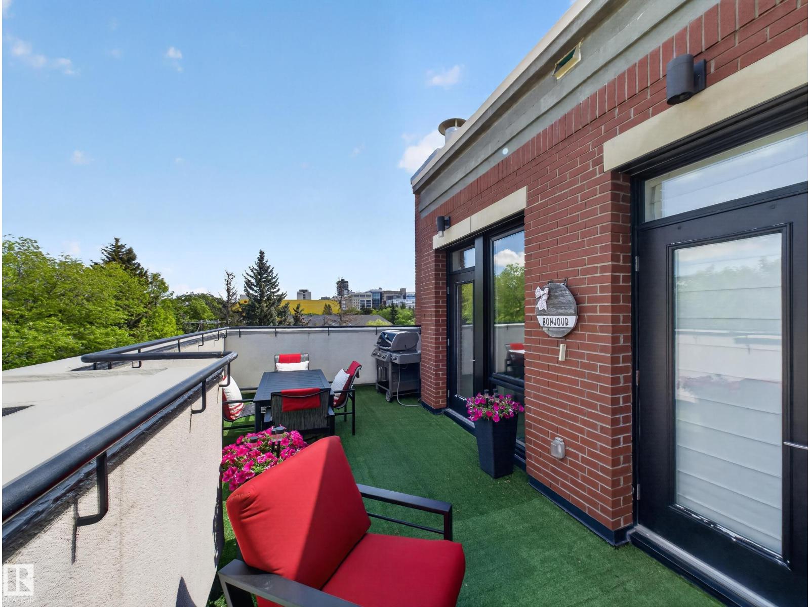 #403, 11710 87 AV NW - 57