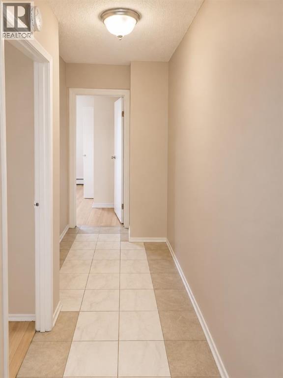 211 6 Street Northeast - Photo 8