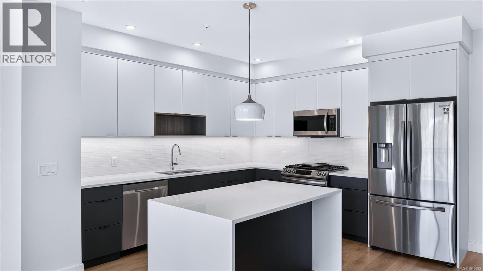 #412 967 Whirlaway Cres - Image 9
