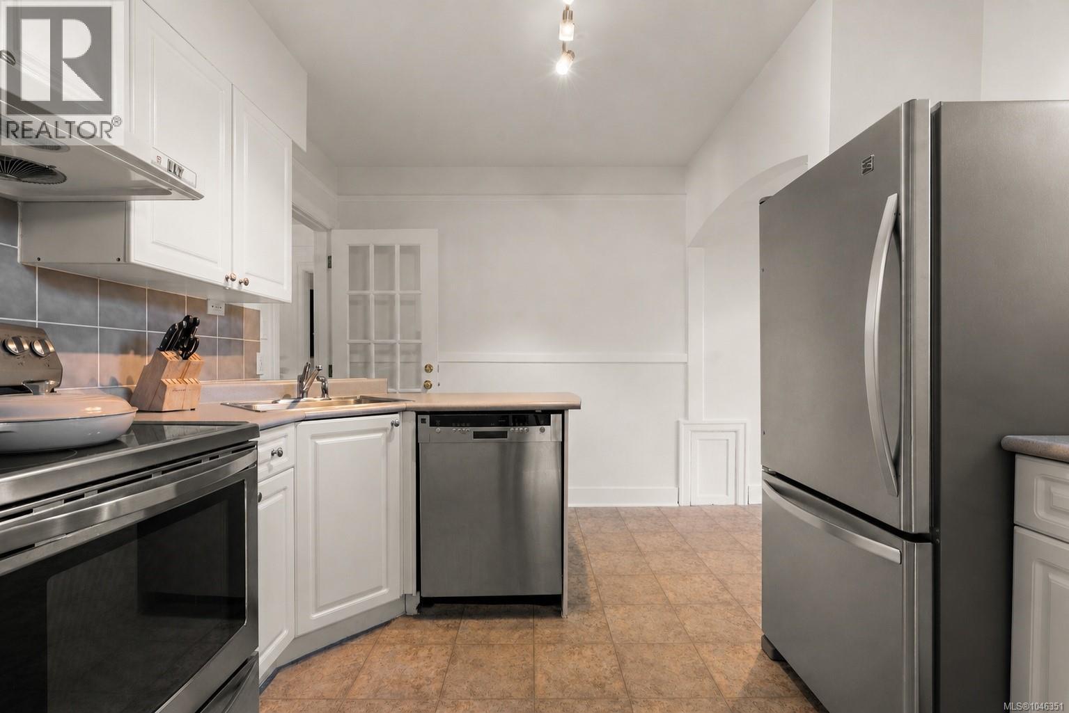 237 Wildwood Ave - 8