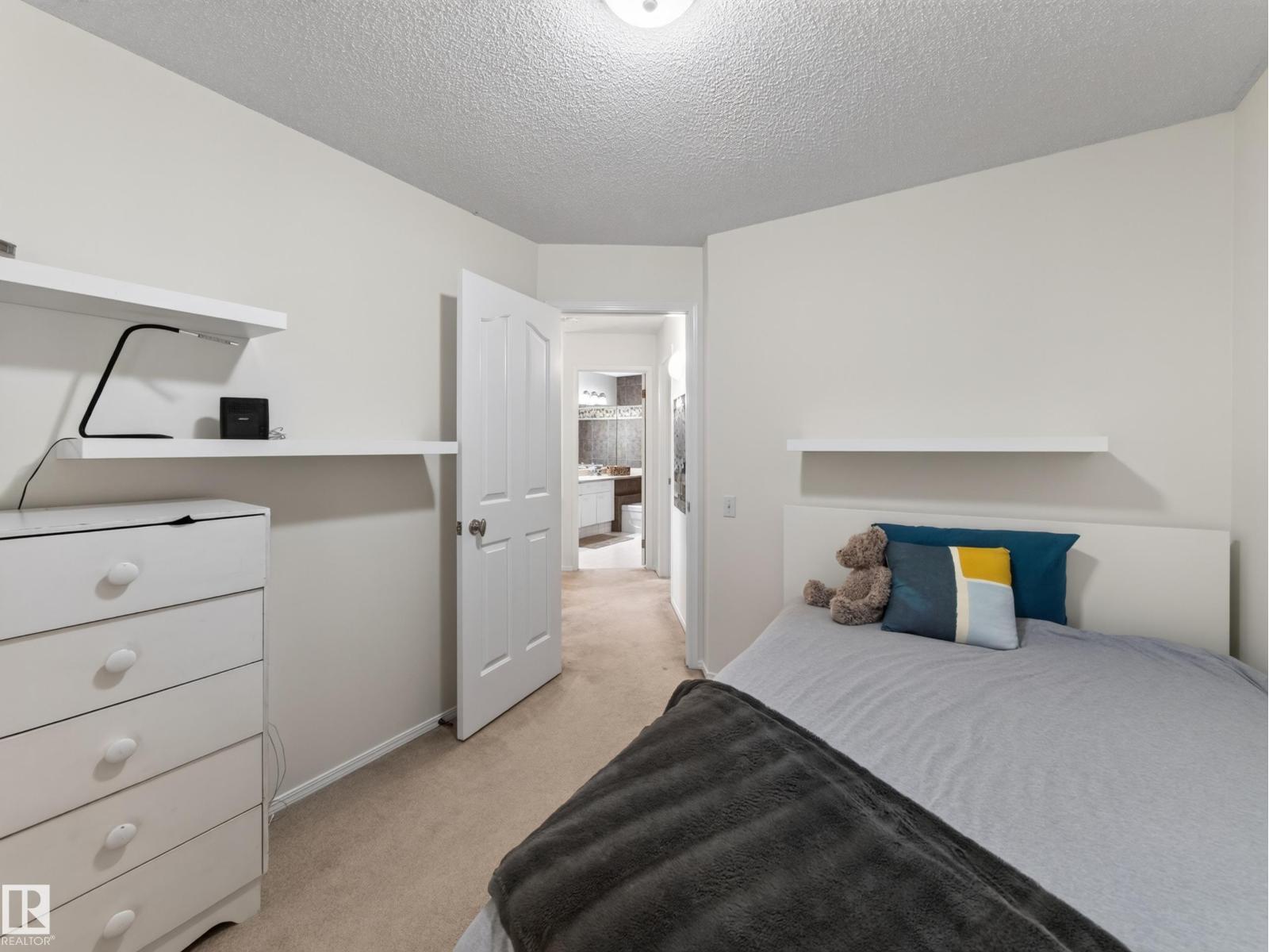 1404 FALCONER RD NW - 32