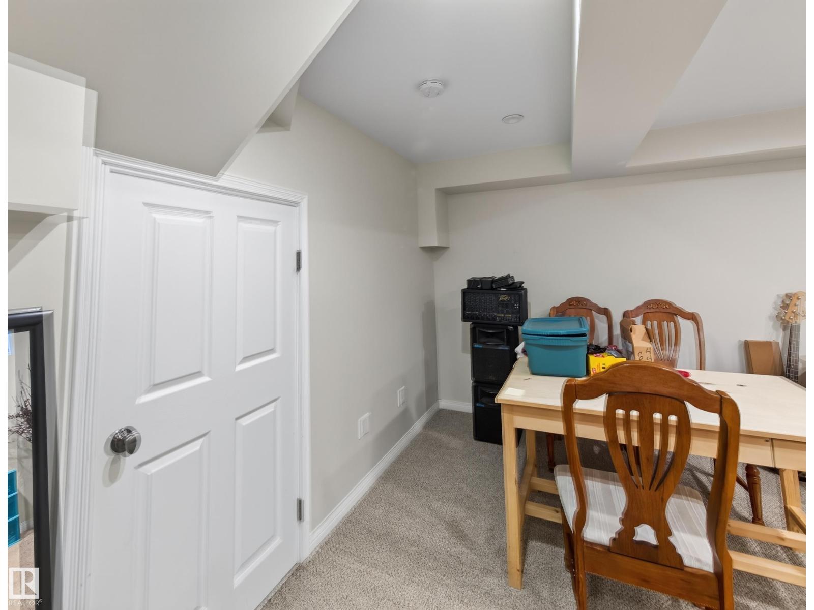 1404 FALCONER Road NW - Photo 35