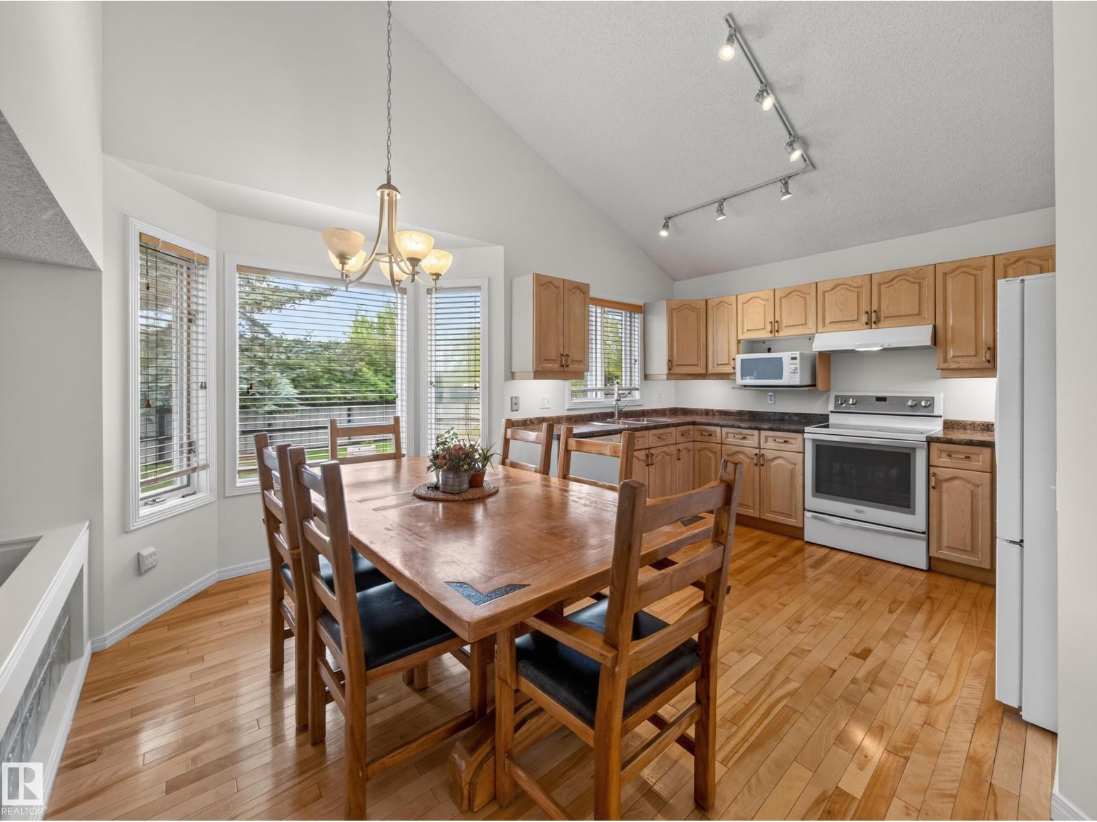 1404 FALCONER Road NW - Photo 8