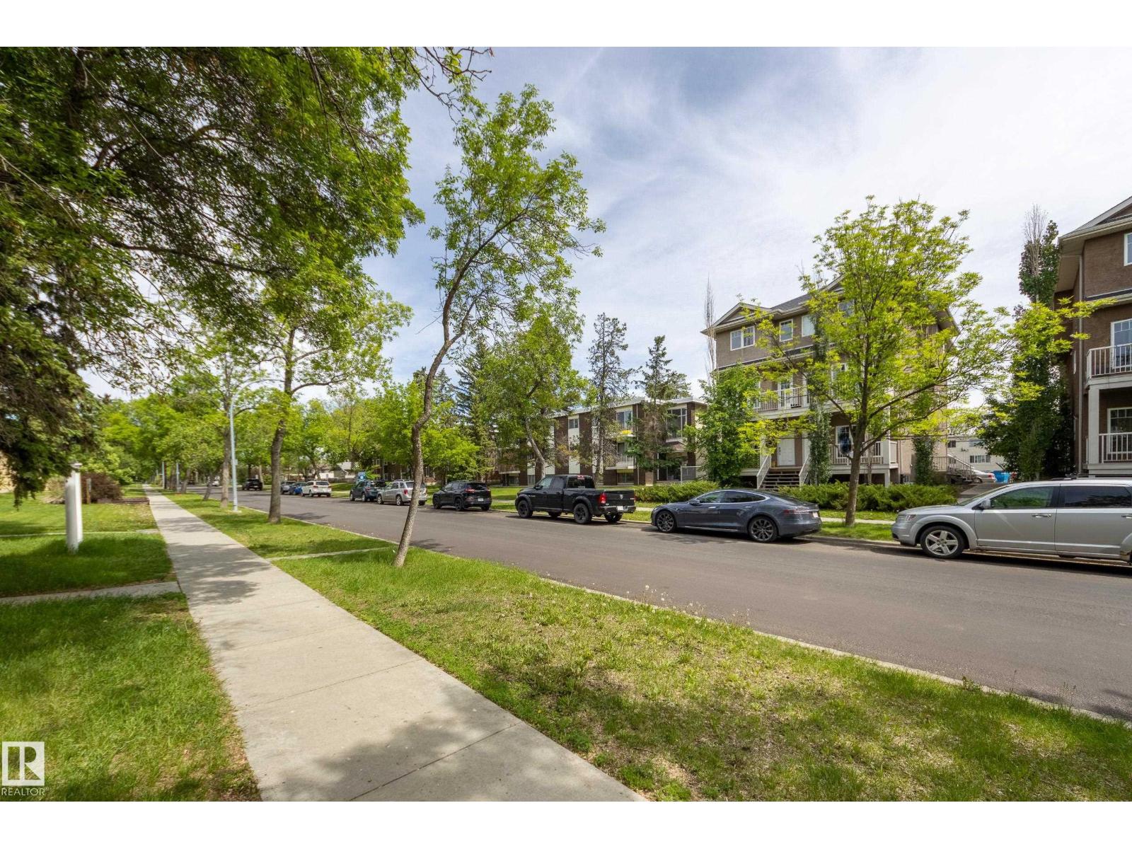 6 11917 103 Street NW - Photo 47