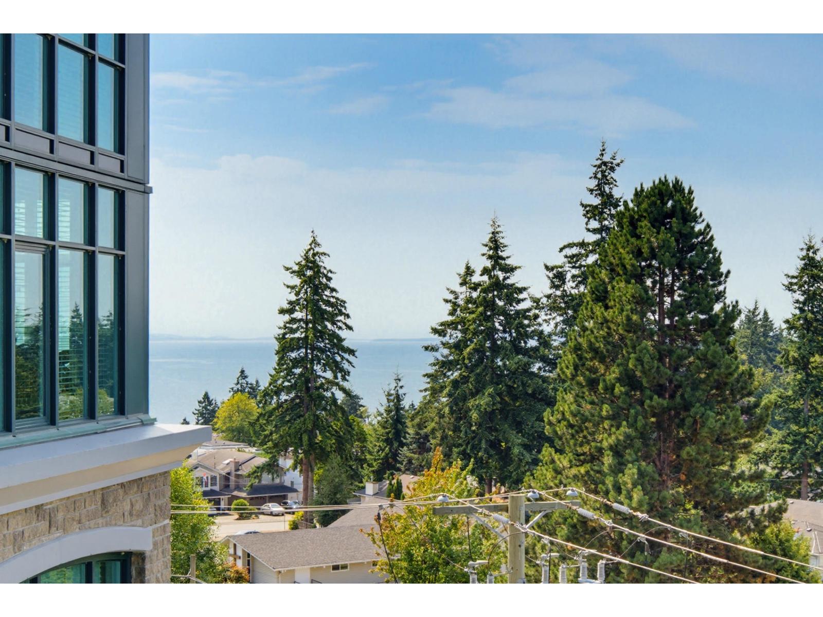 504 14824 NORTH BLUFF ROAD, White Rock